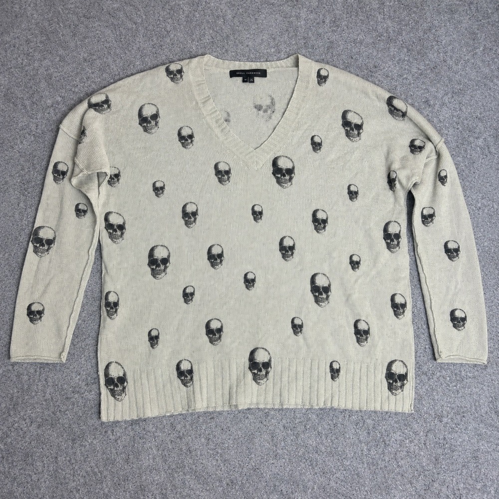 Skull Cashmere Sweater Womens M Oatmeal Skull Print V Neck Pullover Knit